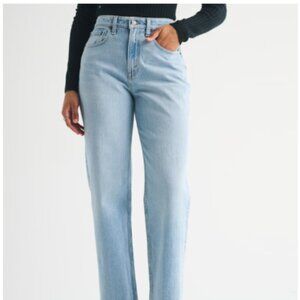 Abercrombie & Fitch High Rise 90s Relaxed Jeans (size 26 short)